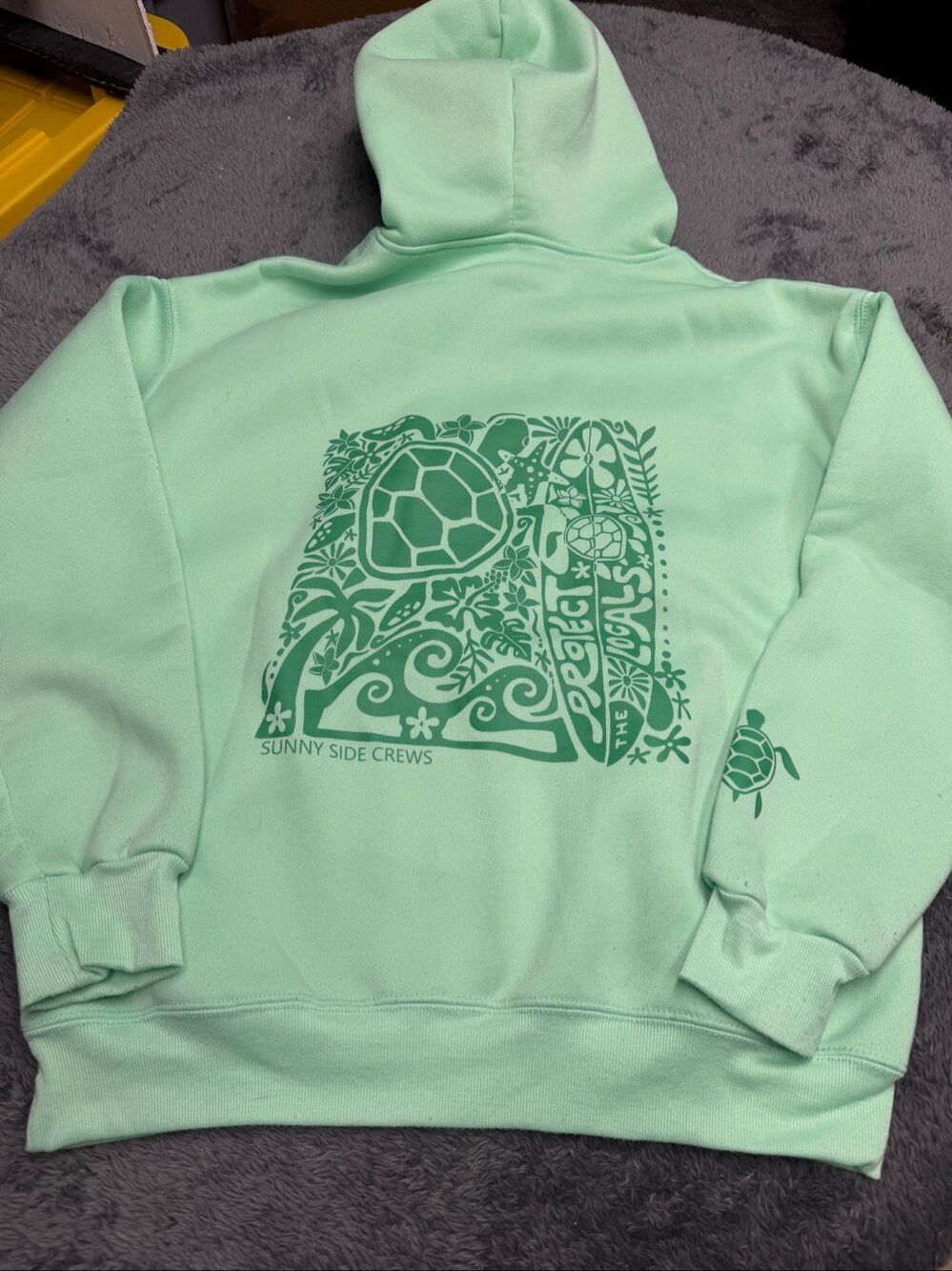 Sunny Side Crews Hoodie, Size Women’s Medium